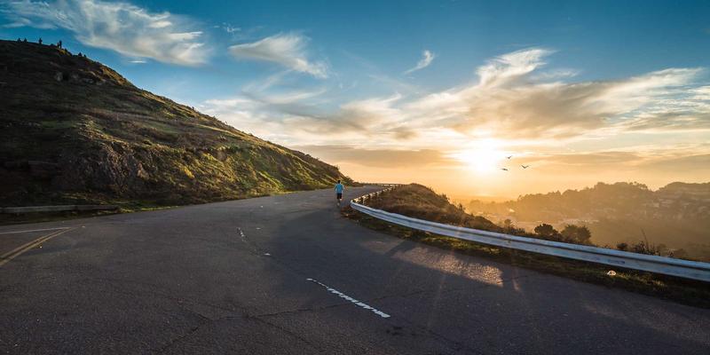 从兴趣小组到全球社区:破解社交平台跨文化传播的本土化密码